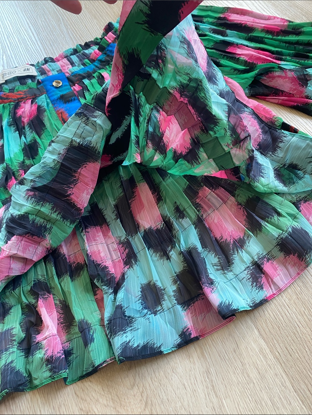 KENZO x H&M Pleated Floral Print Blouse Green Pink Blue Size 6 - Picture 7 of 13